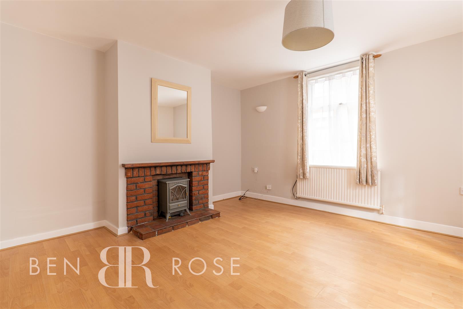 2 bed property in Mill Street, Chorley